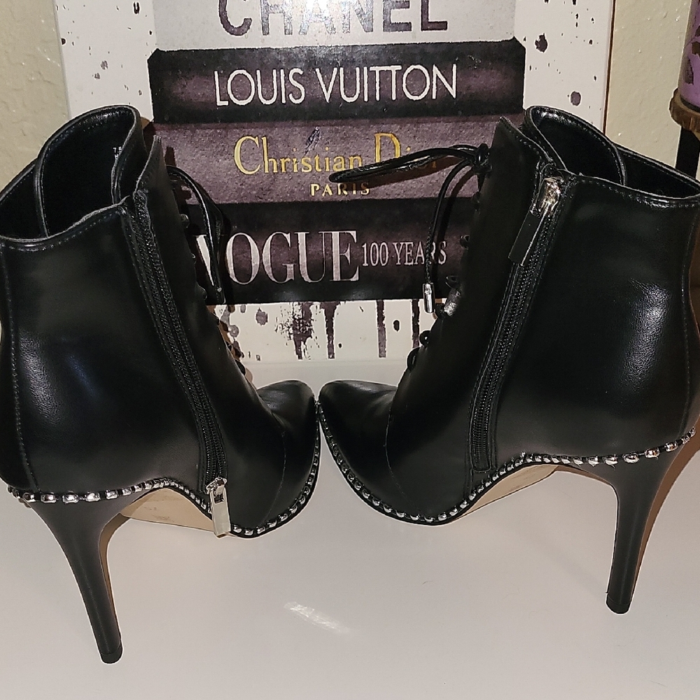 BCBGeneration Silver and Black Ankle Booties with Stiletto Heel - Picture 5 of 8